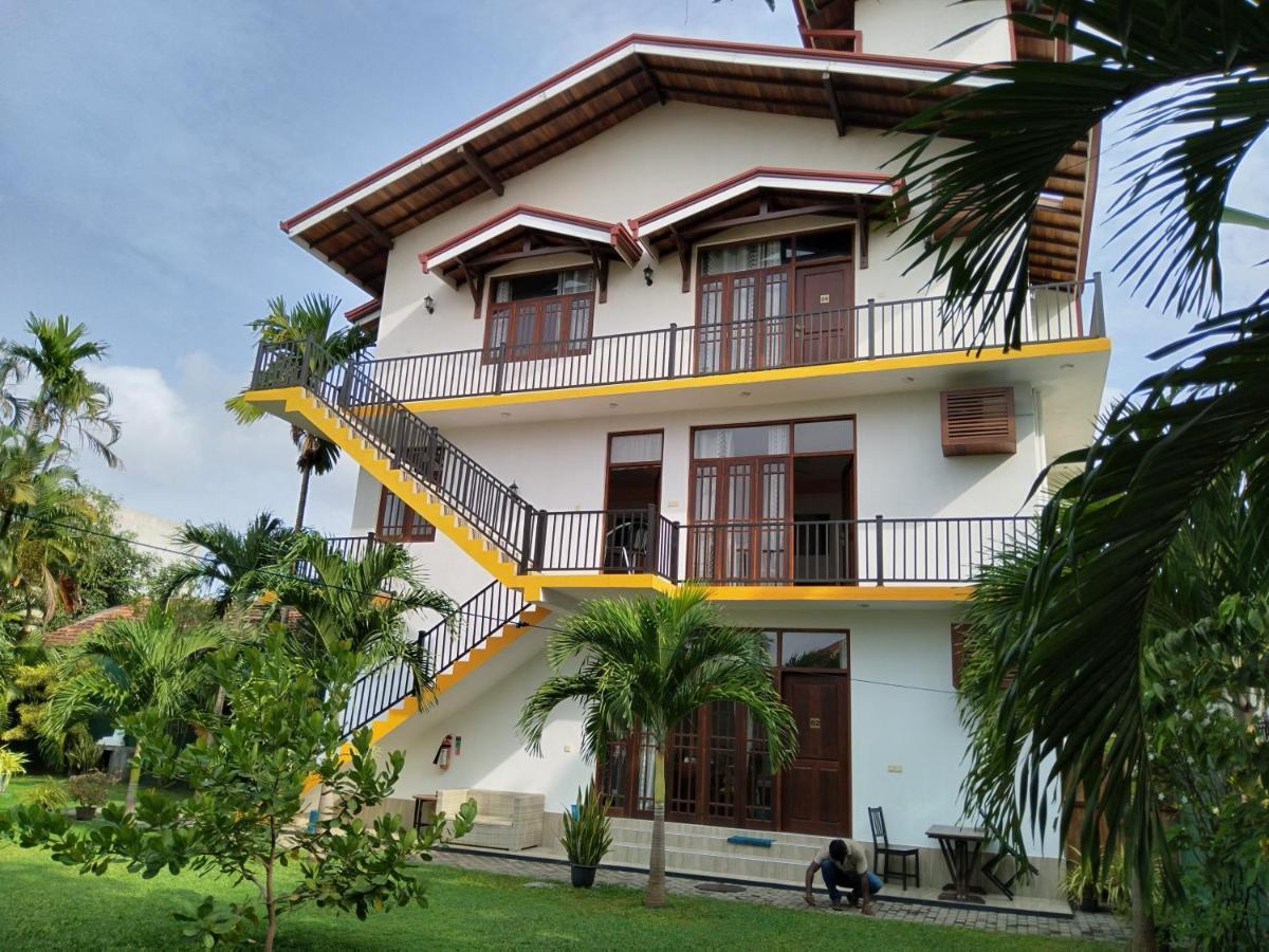 Lioni Holidays Villa Negombo Eksteriør billede