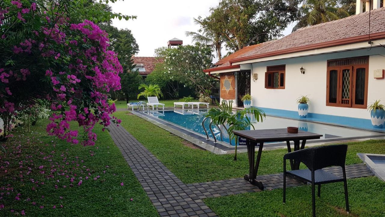 Lioni Holidays Villa Negombo Eksteriør billede