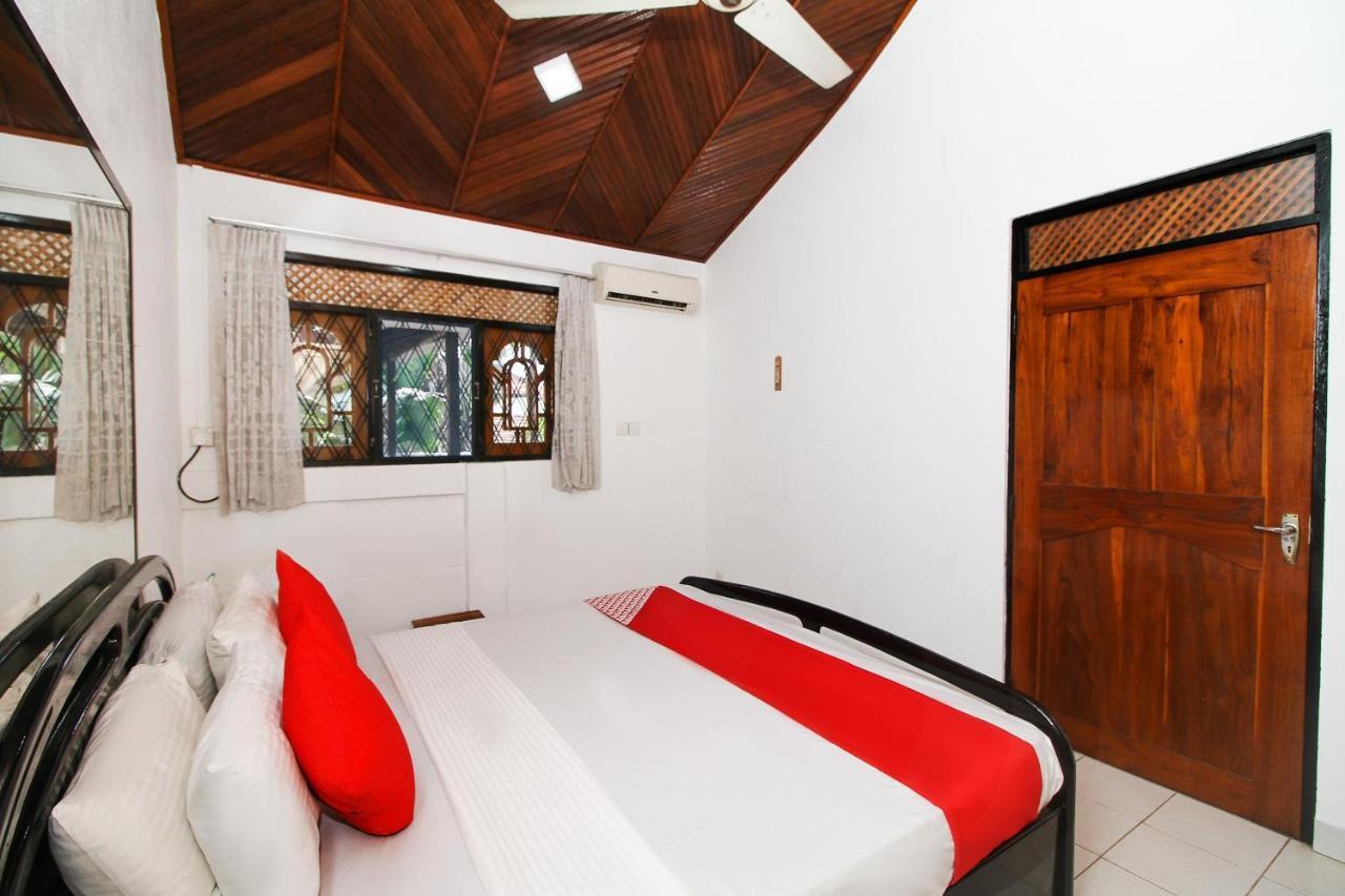 Lioni Holidays Villa Negombo Eksteriør billede