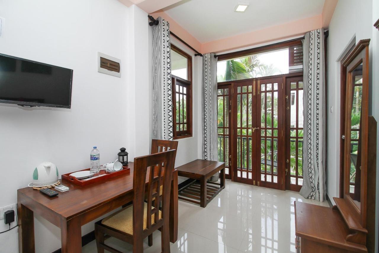 Lioni Holidays Villa Negombo Eksteriør billede