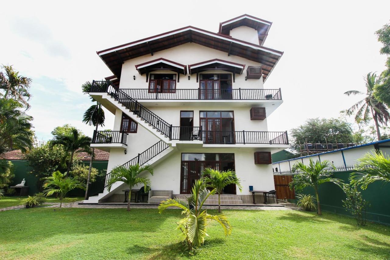 Lioni Holidays Villa Negombo Eksteriør billede